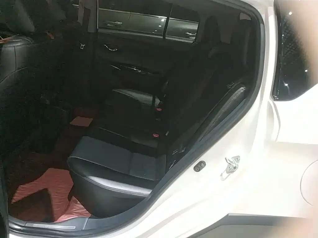 Toyota Yaris L 2022 — фото 17