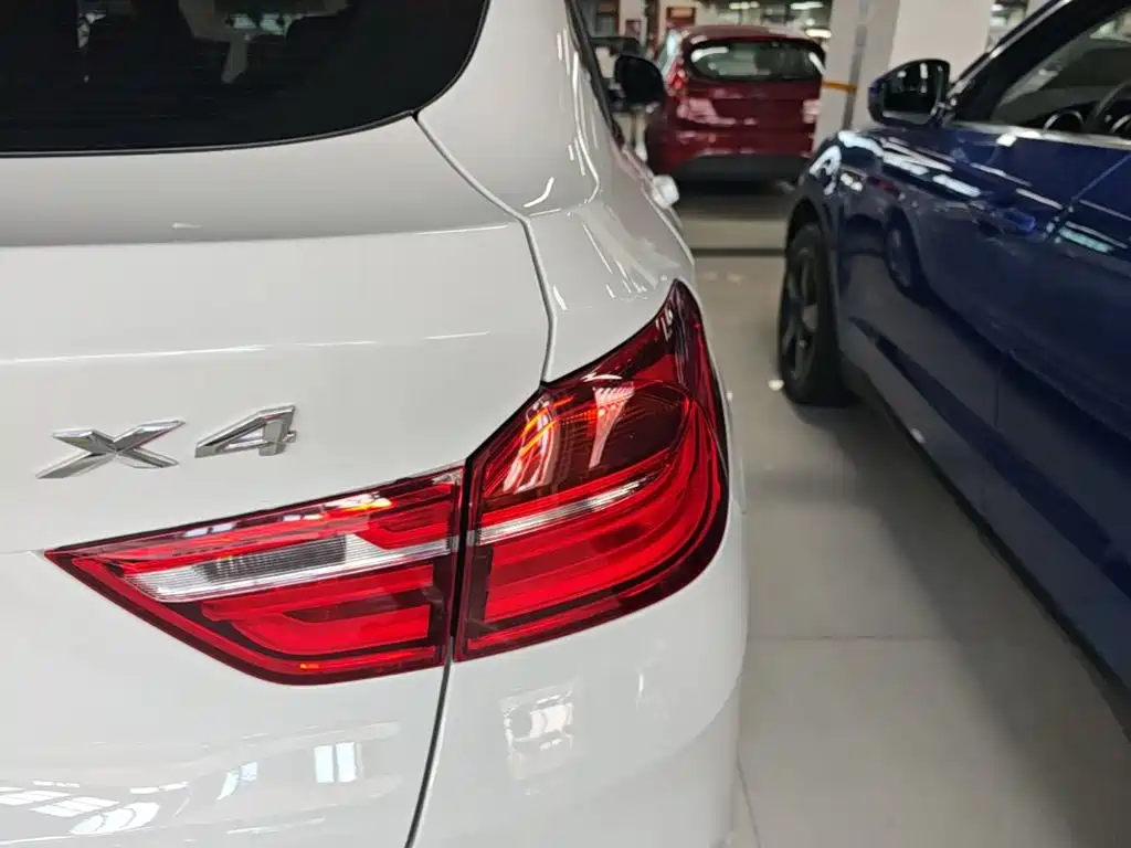 BMW X4 2017 — фото 8
