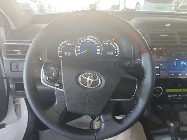 Toyota Camry 2014