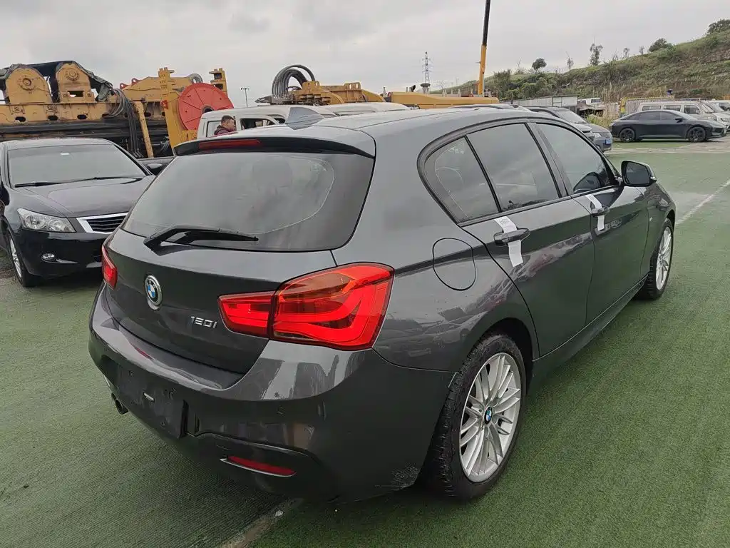 BMW 1 Series 2019