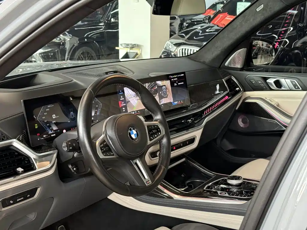 BMW X7 M60i 2023 — фото 16