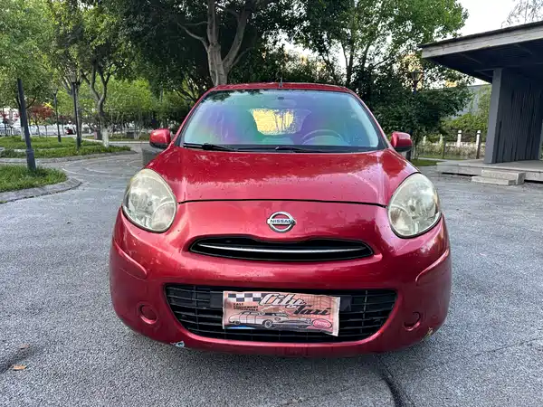 Nissan March 2010