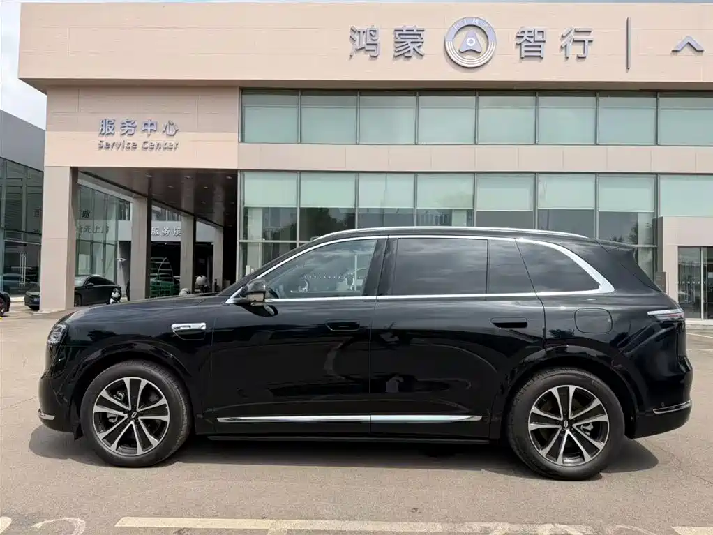 AITO M7 2025