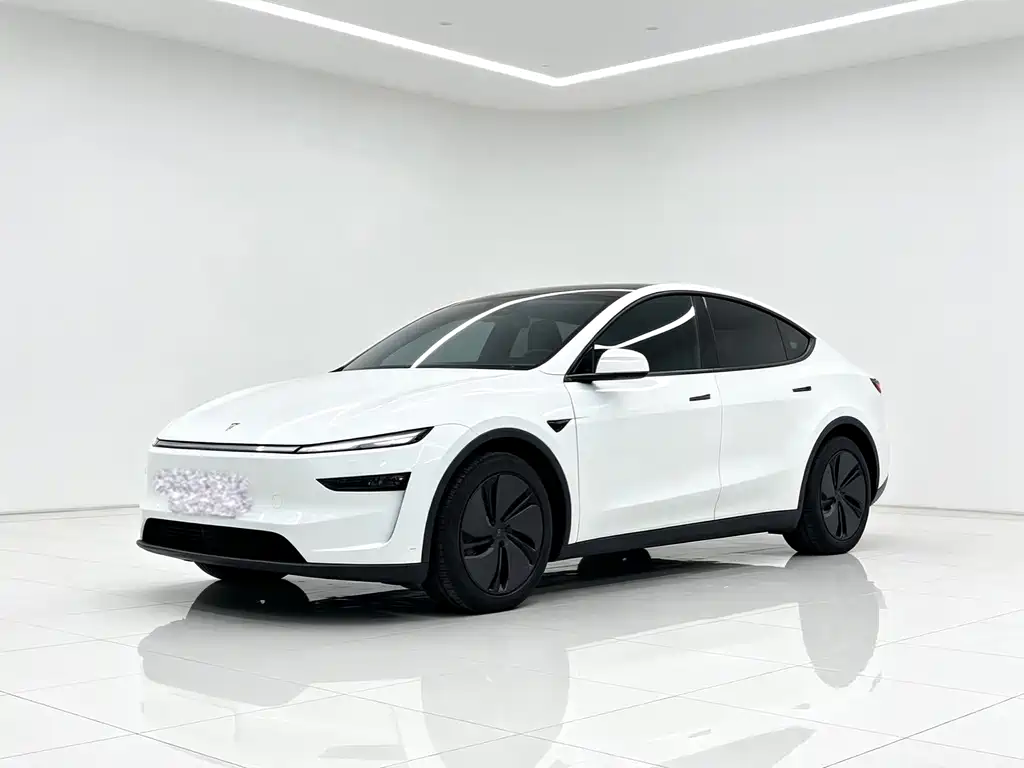 Tesla Model Y 2026 — фото 1