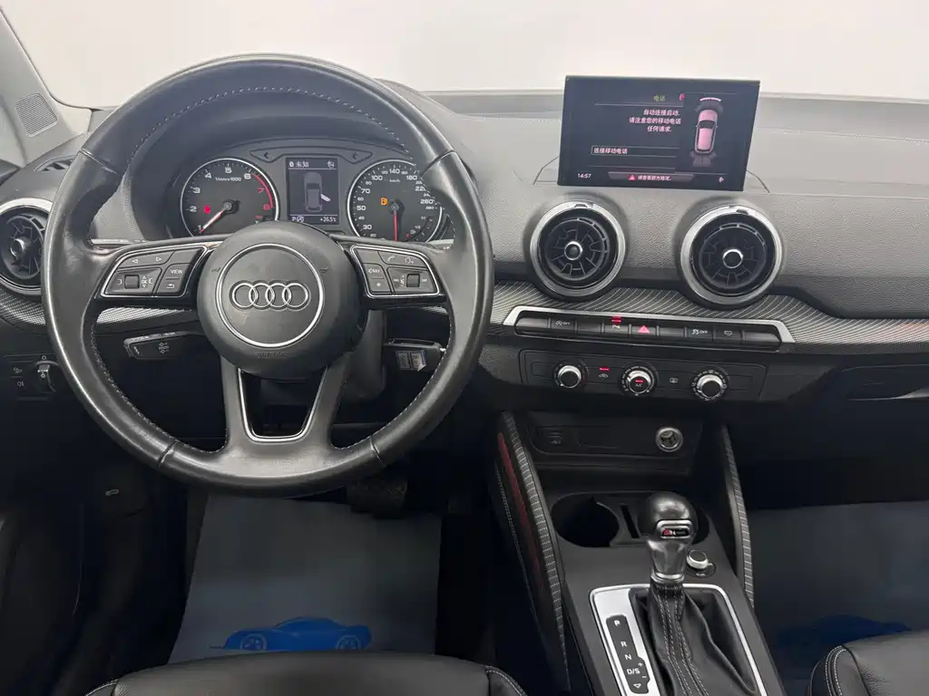 Audi Q2L 2021 — фото 14