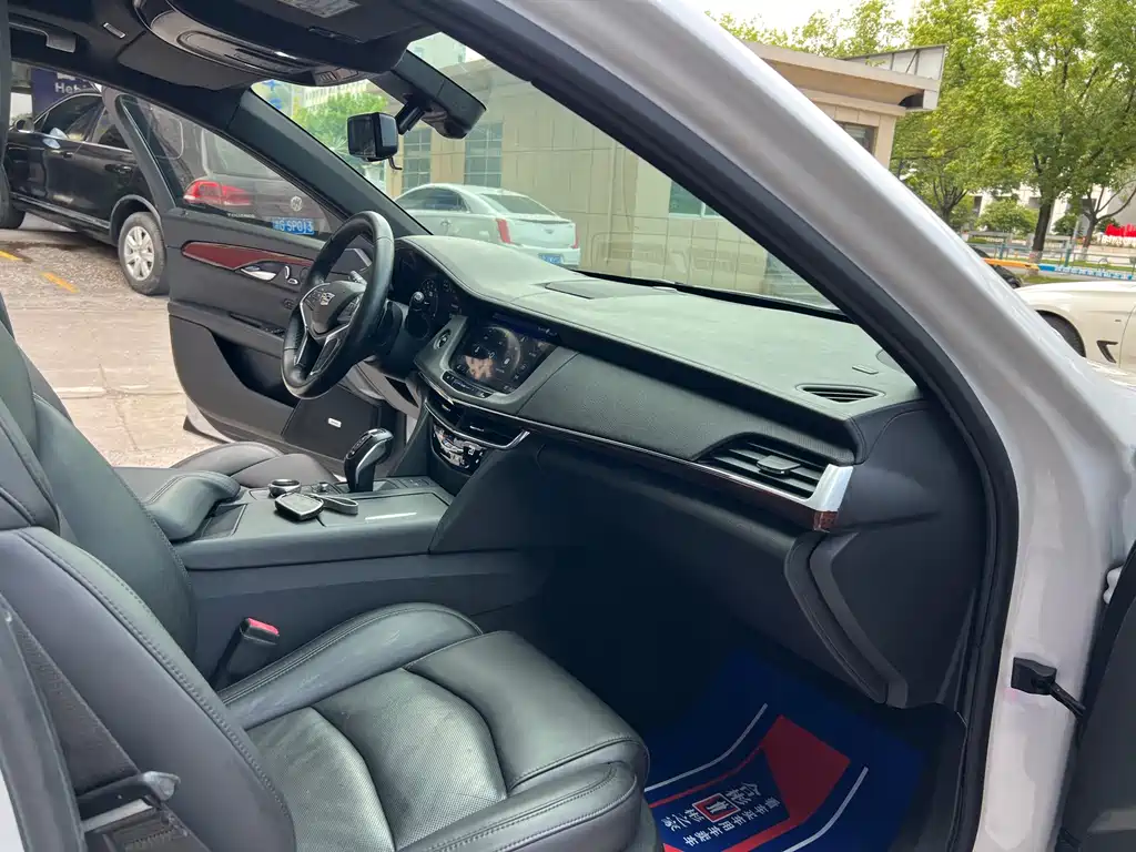 Cadillac CT6 2019 — фото 15