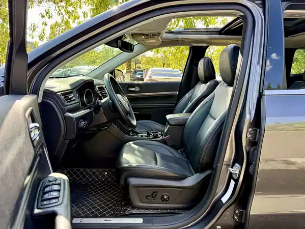 Jeep Grand Commander 2020
