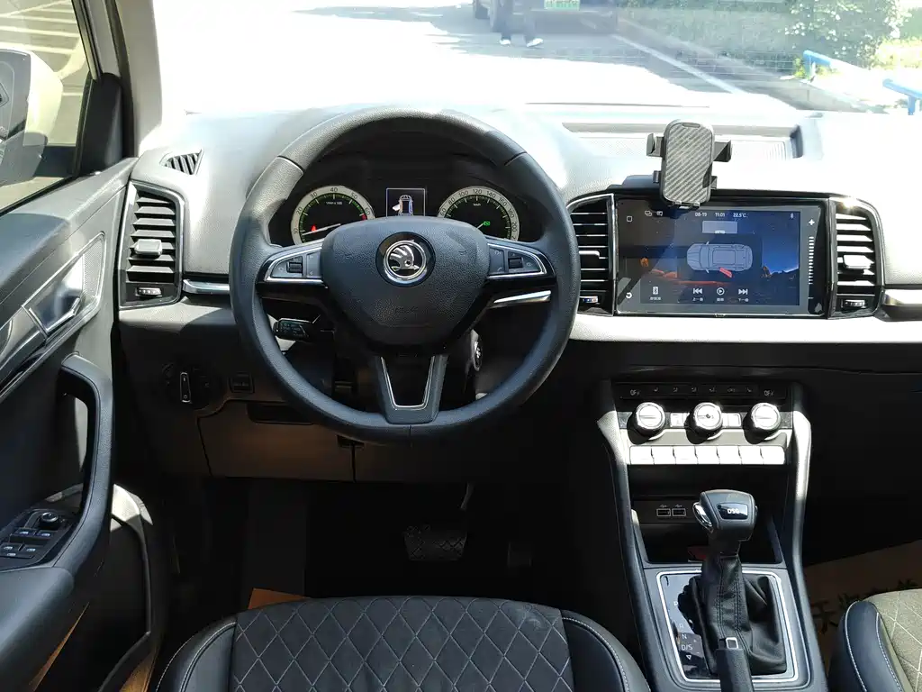 Skoda Karoq 2018 — фото 14