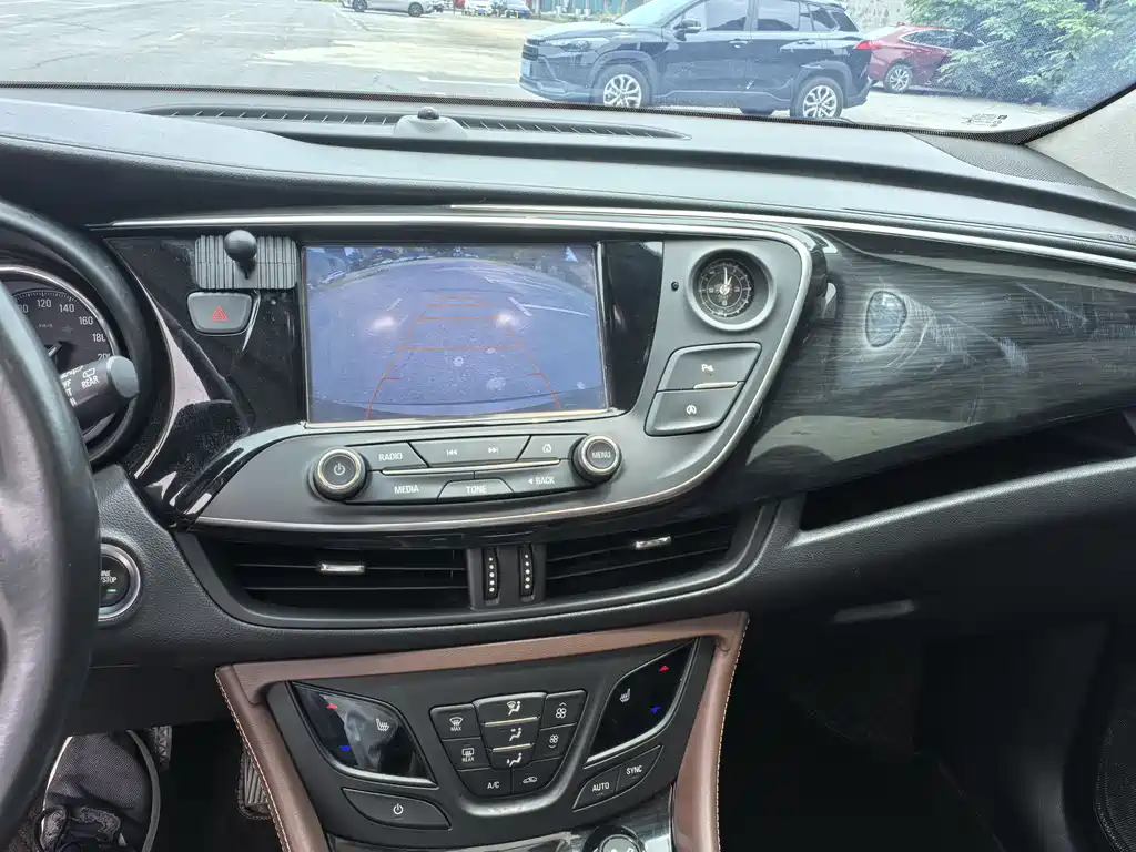Buick Envision Plus 2019 — фото 23