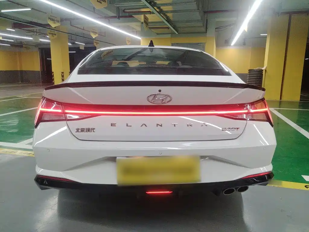 Hyundai Elantra 2021
