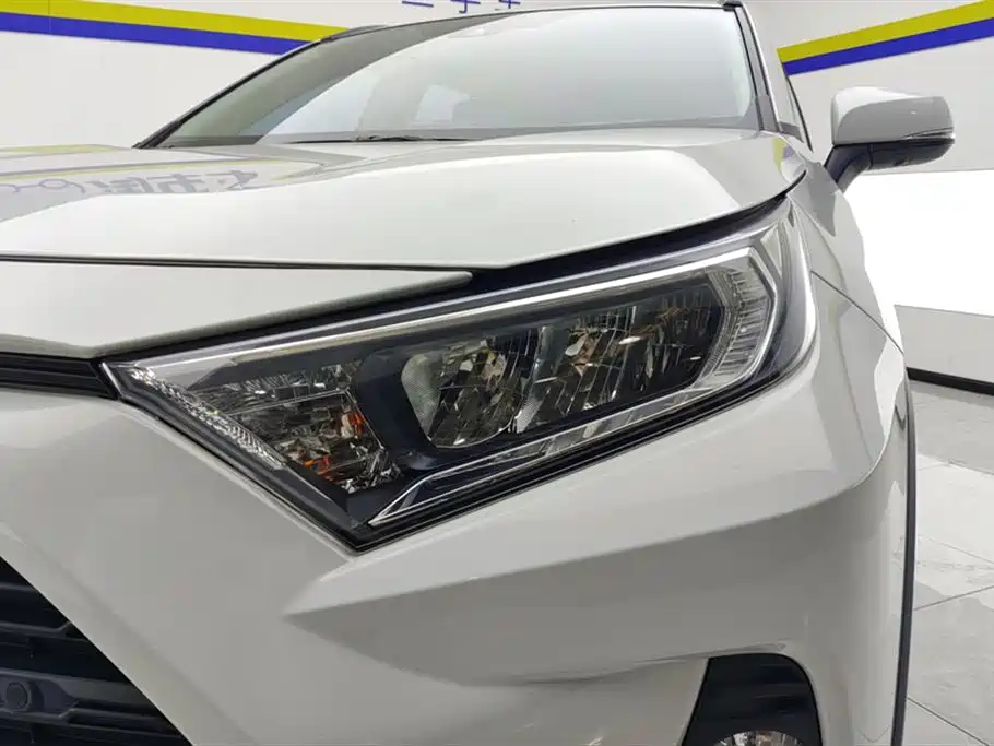 Toyota RAV4 2023