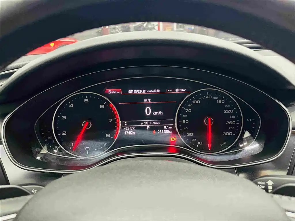 Audi A6L 2014 — фото 14