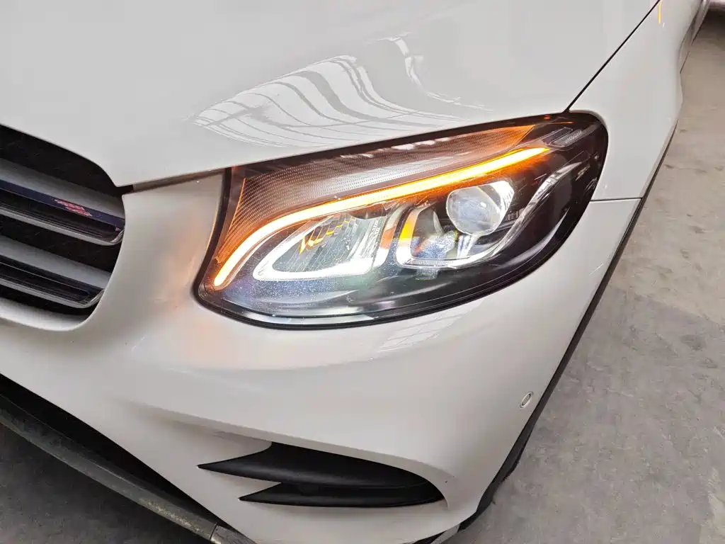 Mercedes-Benz GLC 2019 — фото 18