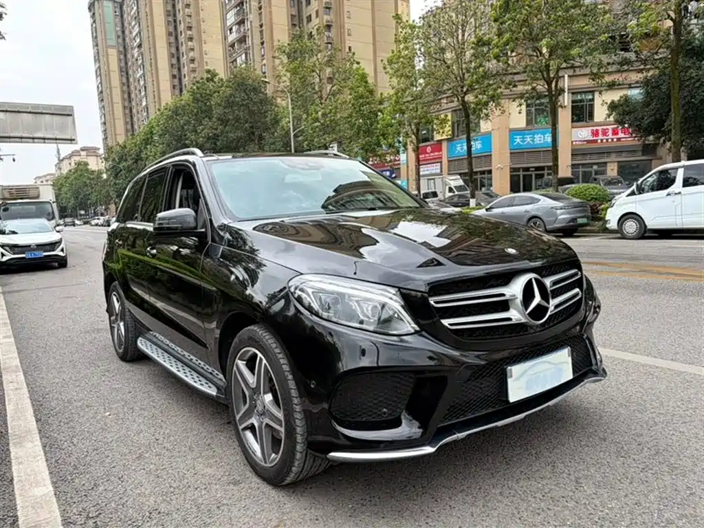 Mercedes-Benz GLE 2017 — фото 2