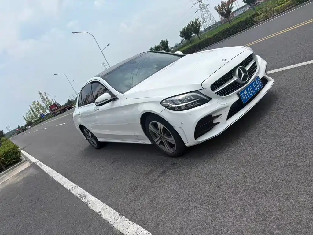 Mercedes-Benz C-Class 2021