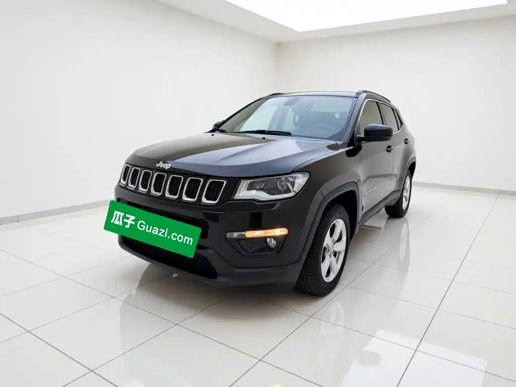 Jeep Compass 2018 — фото 2