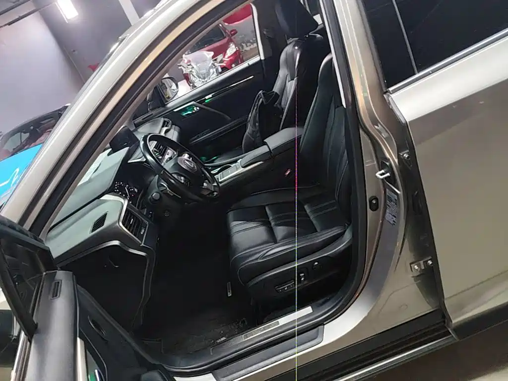 Lexus RX 2021 — фото 15
