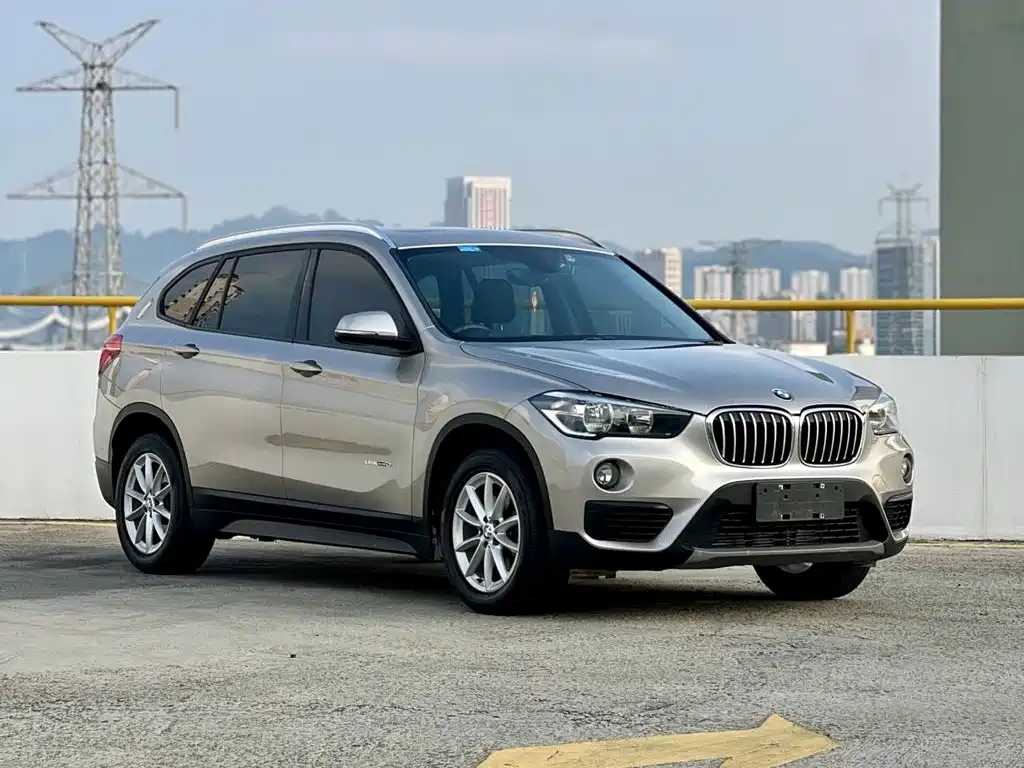 BMW X1 2018 — фото 24