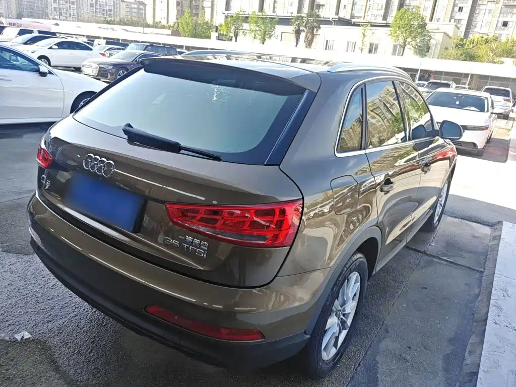 Audi Q3 2015