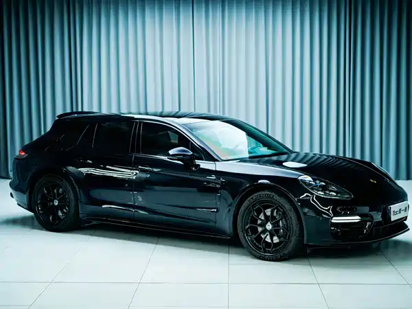 Porsche Panamera 2023