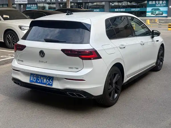 Volkswagen Golf 2022