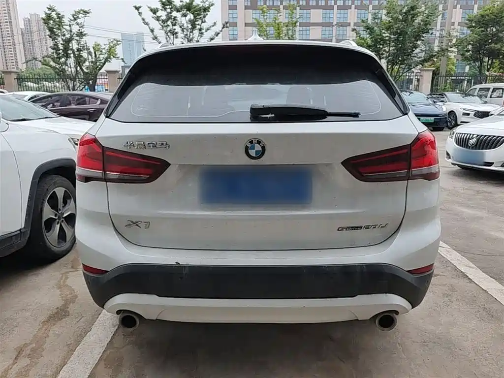 BMW X1 2022 — фото 6