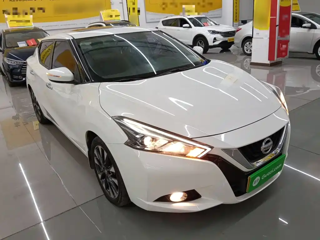 Nissan Bluebird 2019