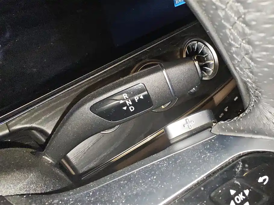 Mercedes-Benz E-Class 2021 — фото 16