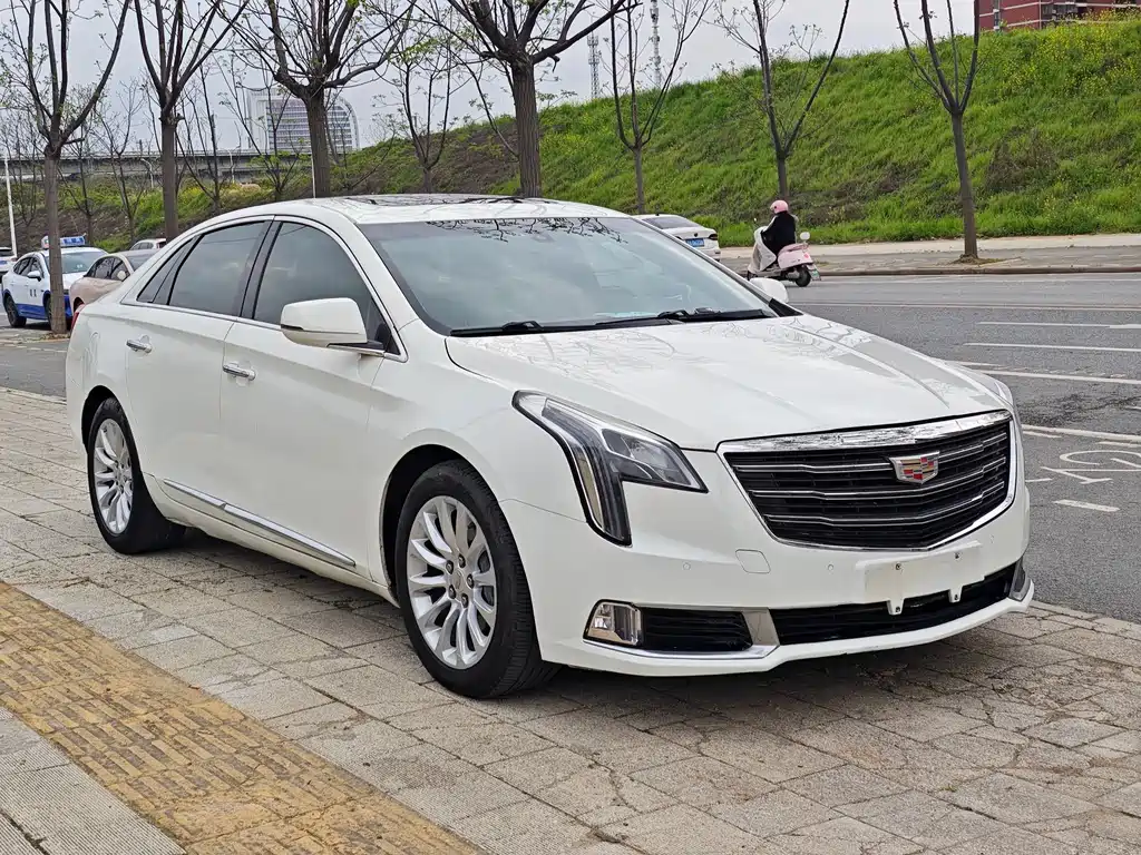Cadillac XTS 2018 — фото 3