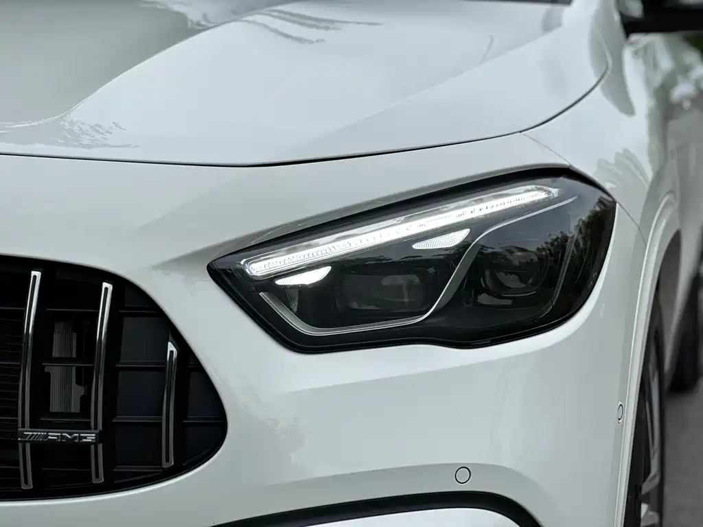 Mercedes-Benz GLA AMG 2024 — фото 16