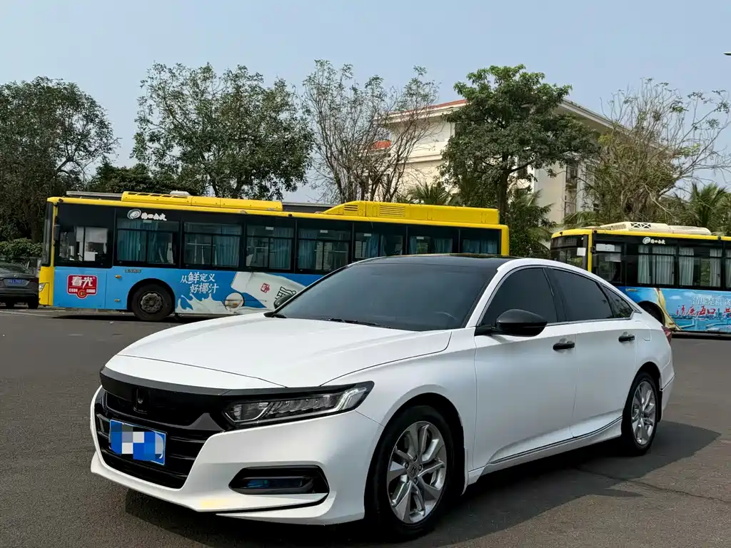 Honda Accord 2019 — фото 3