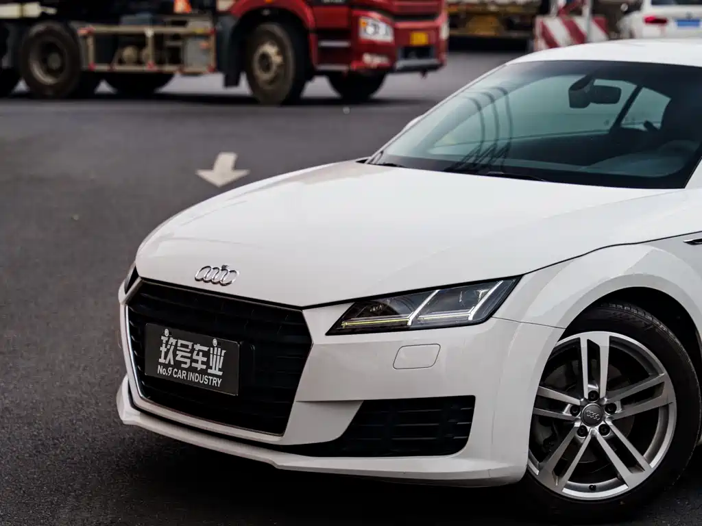 Audi TT 2015 — фото 5