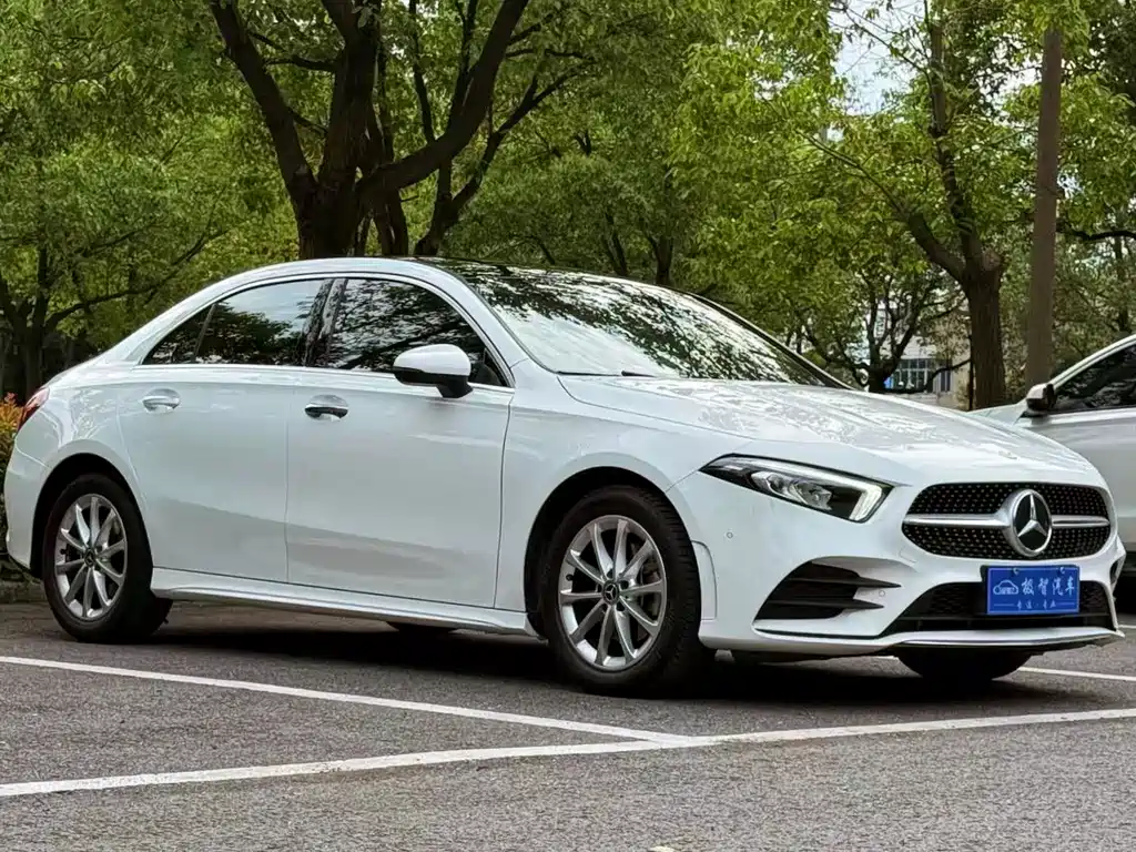 Mercedes-Benz A-Class 2021 — фото 3