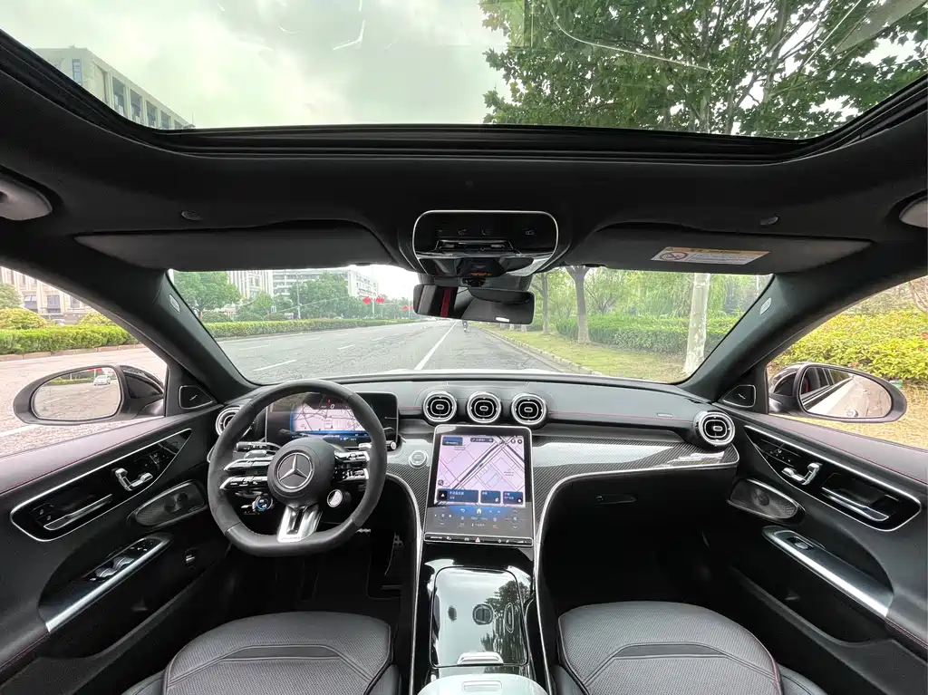 Mercedes-Benz C-Class AMG 2024 — фото 11