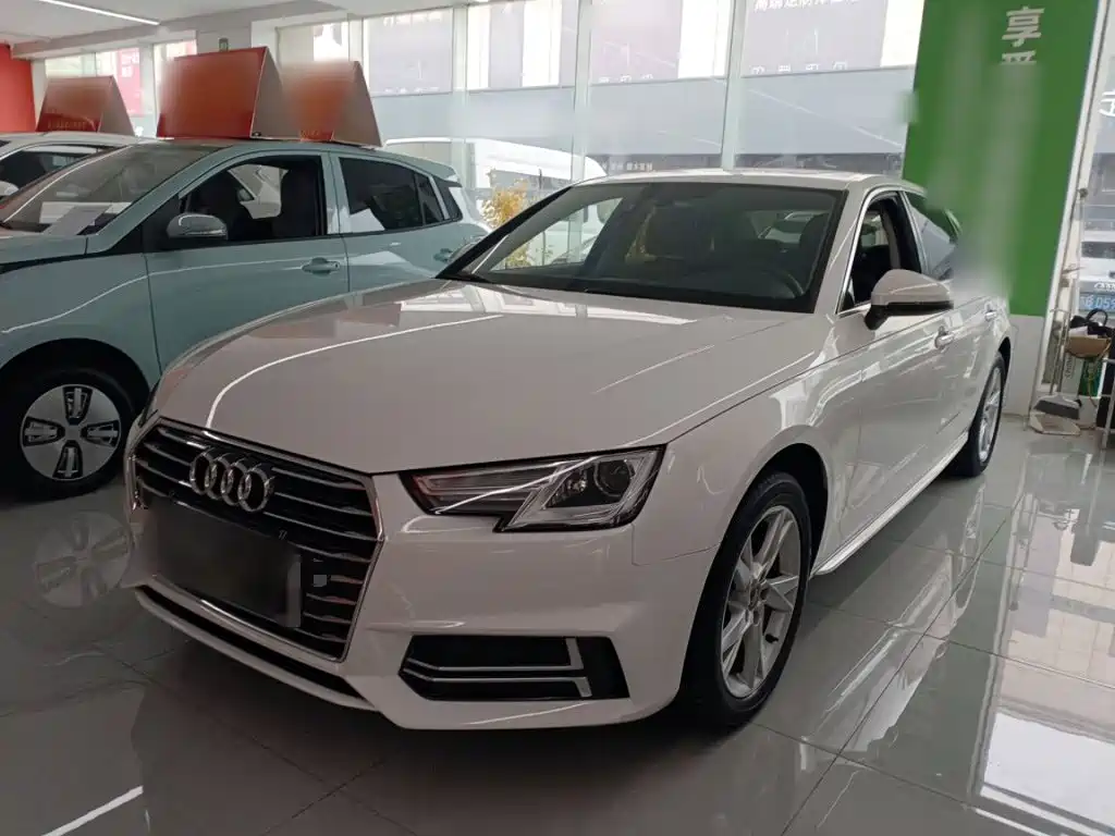 Audi A4L 2019
