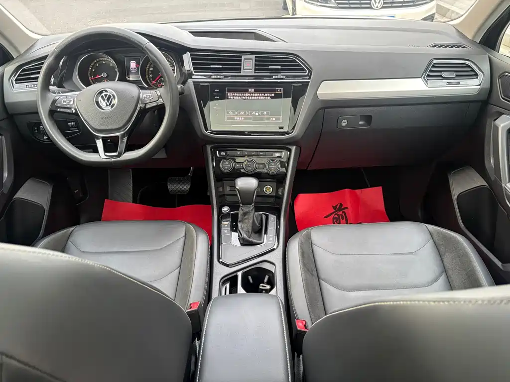 Volkswagen Tiguan L 2021 — фото 10