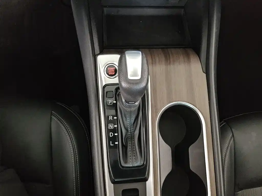 Nissan Teana 2022 — фото 14