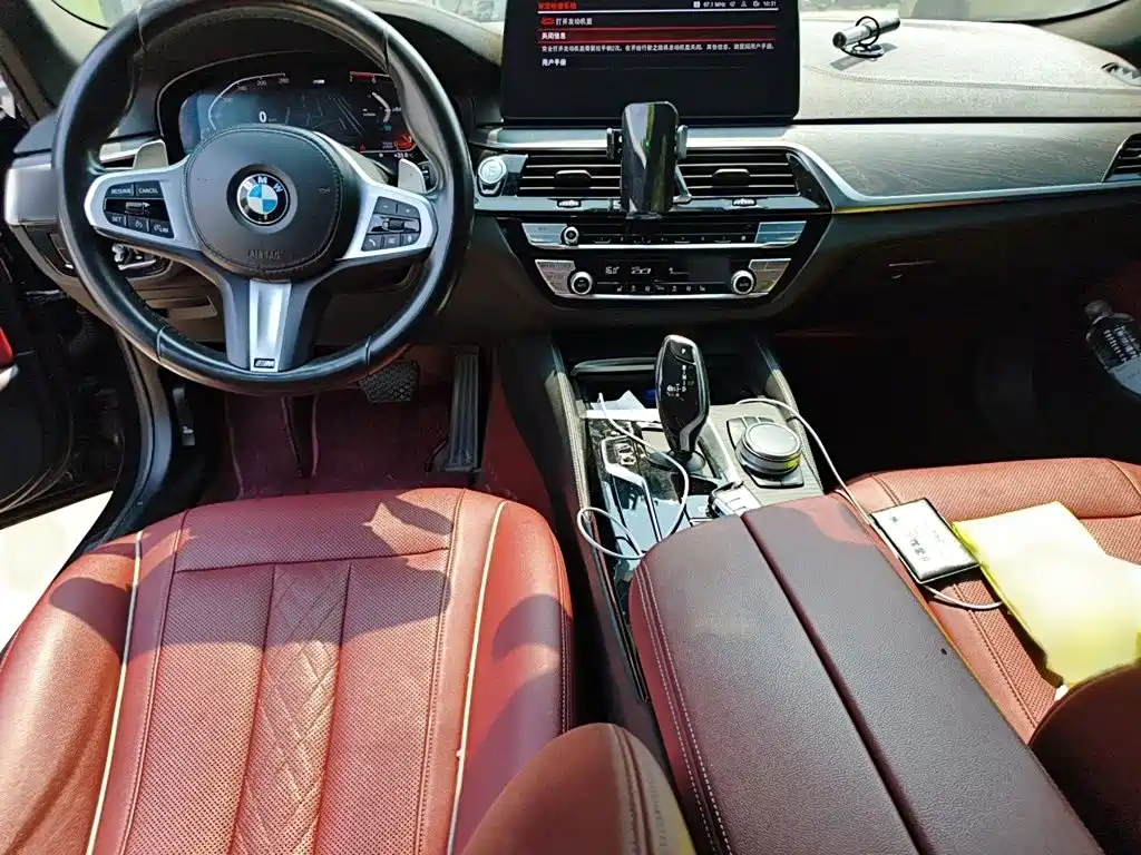 BMW 5 Series 2020 — фото 13