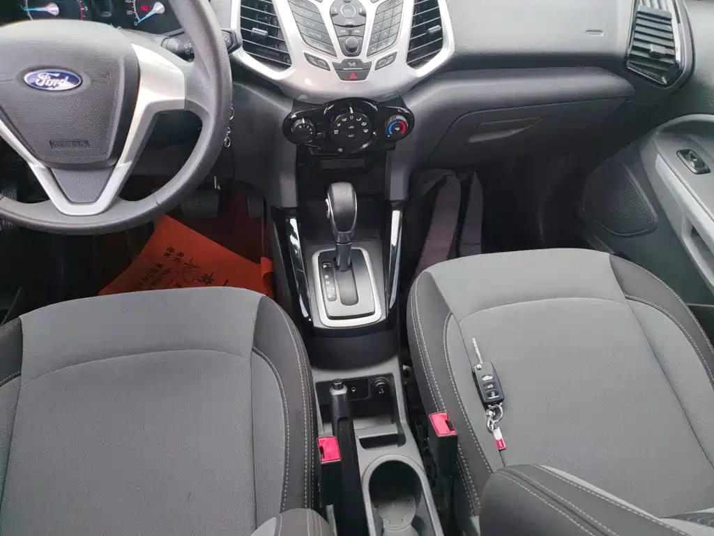 Ford Ecosport 2017 — фото 10