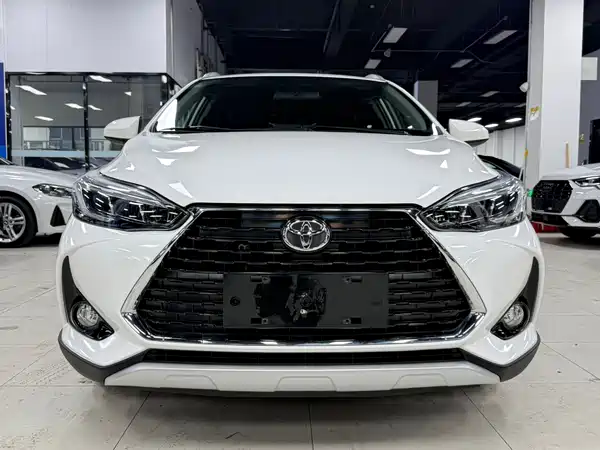 Toyota Yaris L 2023