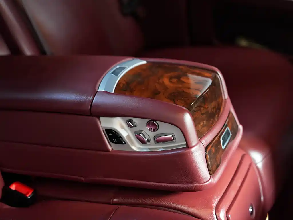 Rolls-Royce Ghost 2015 — фото 27