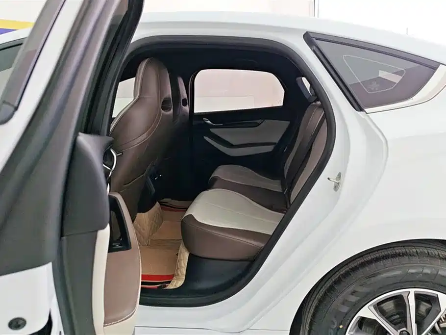 BYD Qin PLUS 2024 — фото 11