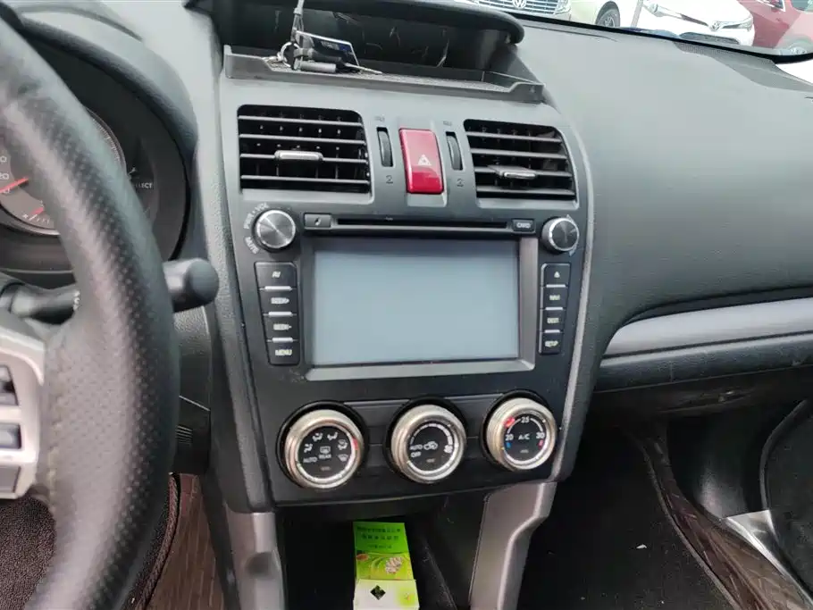 Subaru Forester 2014 — фото 13