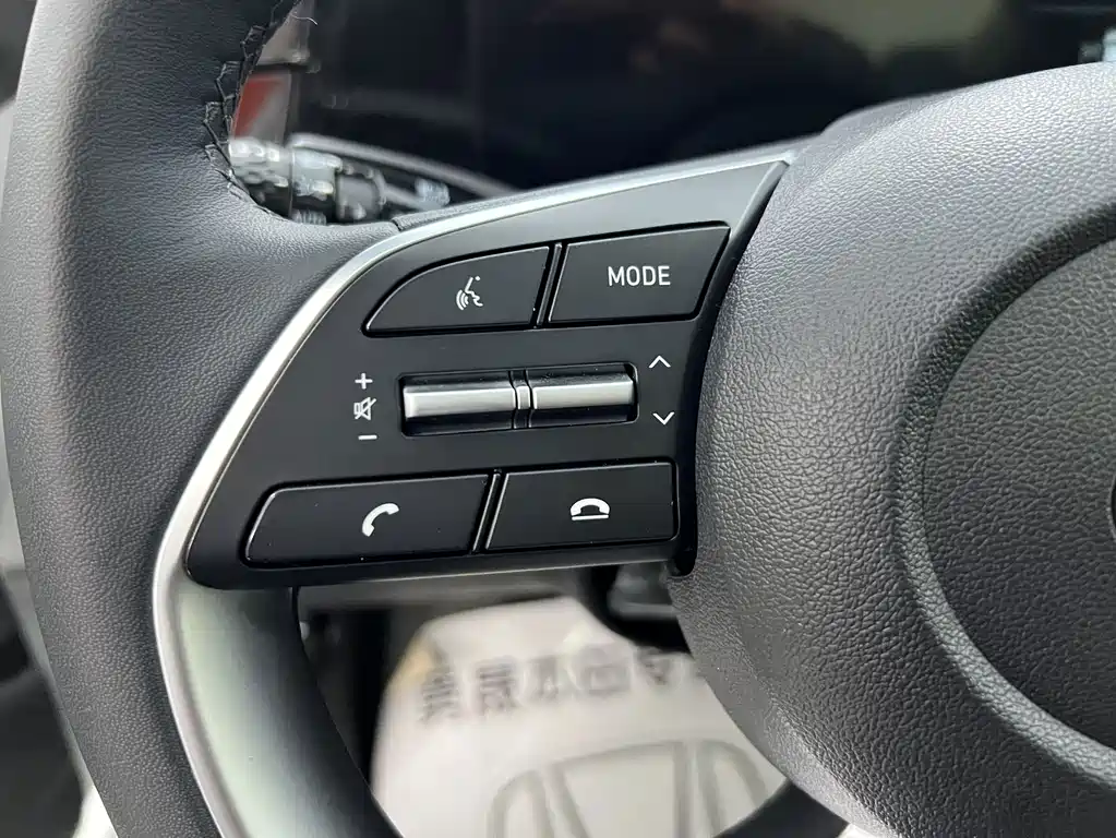 Hyundai Elantra 2022 — фото 11