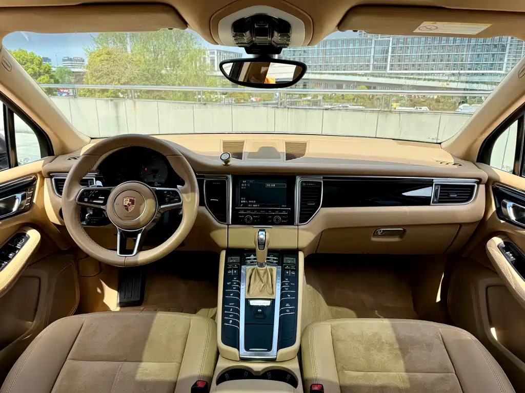 Porsche Macan 2015 — фото 11