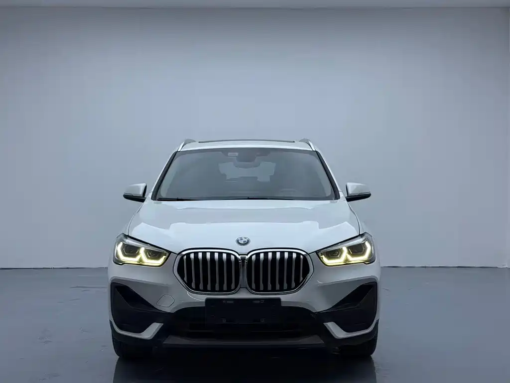 BMW X1 2022 — фото 2