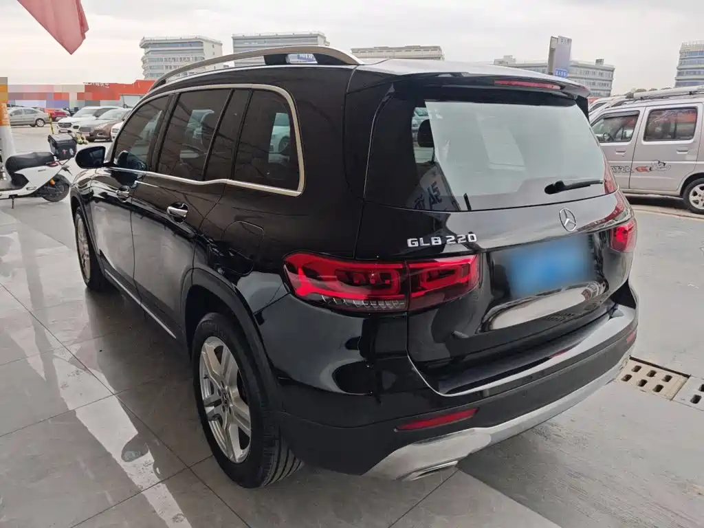 Mercedes-Benz GLB 2022