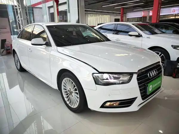Audi A4L 2016
