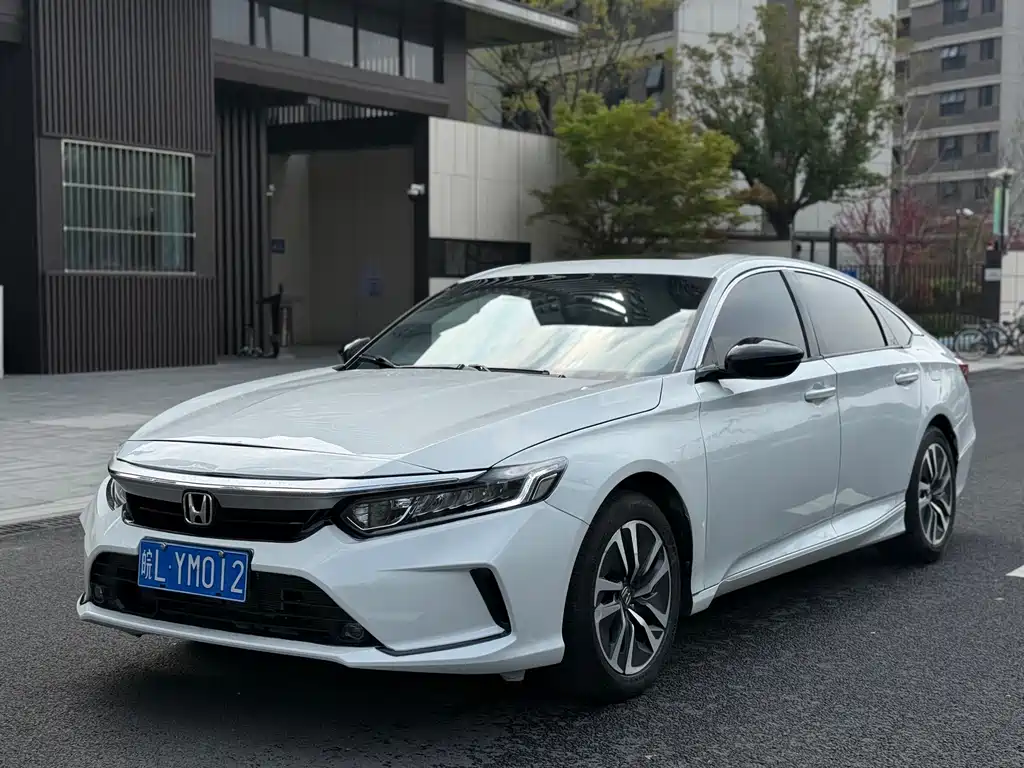Honda Inspire 2023 — фото 1