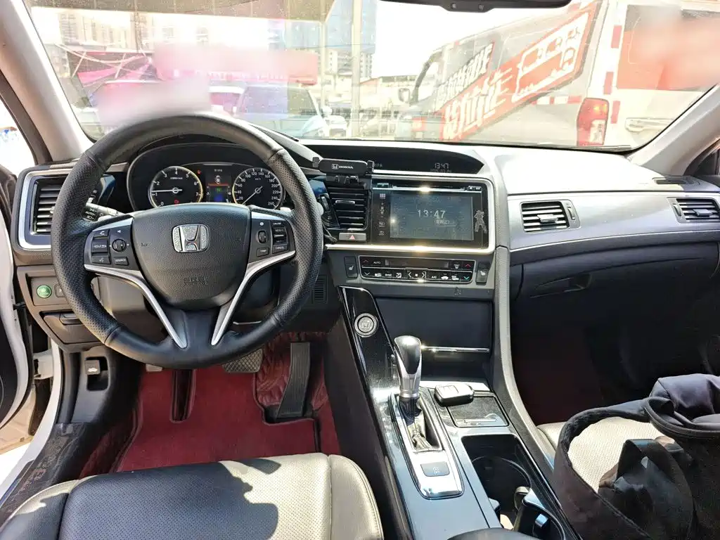 Honda Spirior 2016 — фото 10